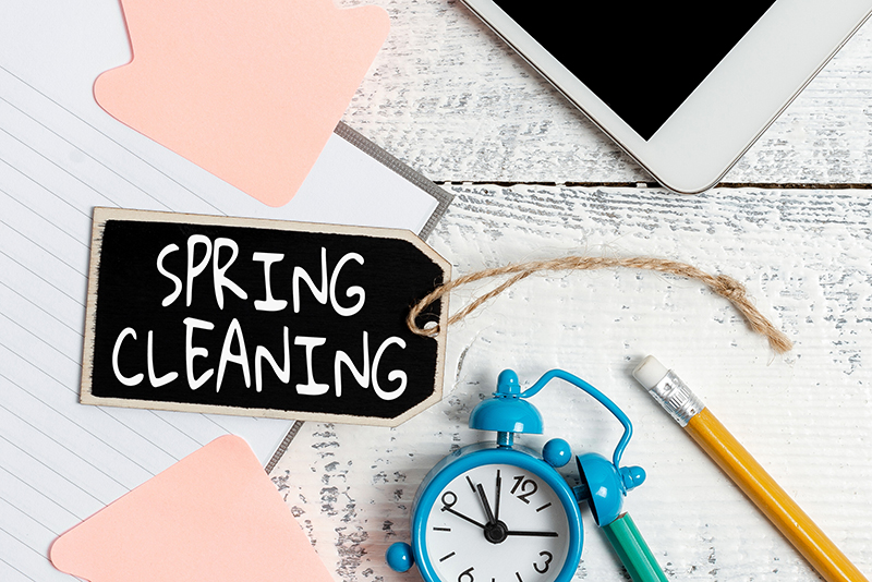 https://www.managedoutsource.com/wp-content/uploads/2022/04/5-big-must-dos-for-spring-cleaning-of-your-office.jpg